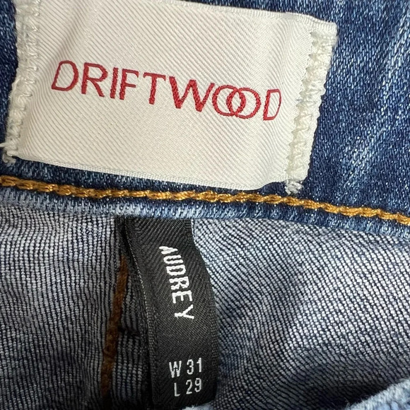 DRIFTWOOD Audrey Washed Weathered Denim Loose fit Straight Leg Ankle Jeans - Picture 3 of 6